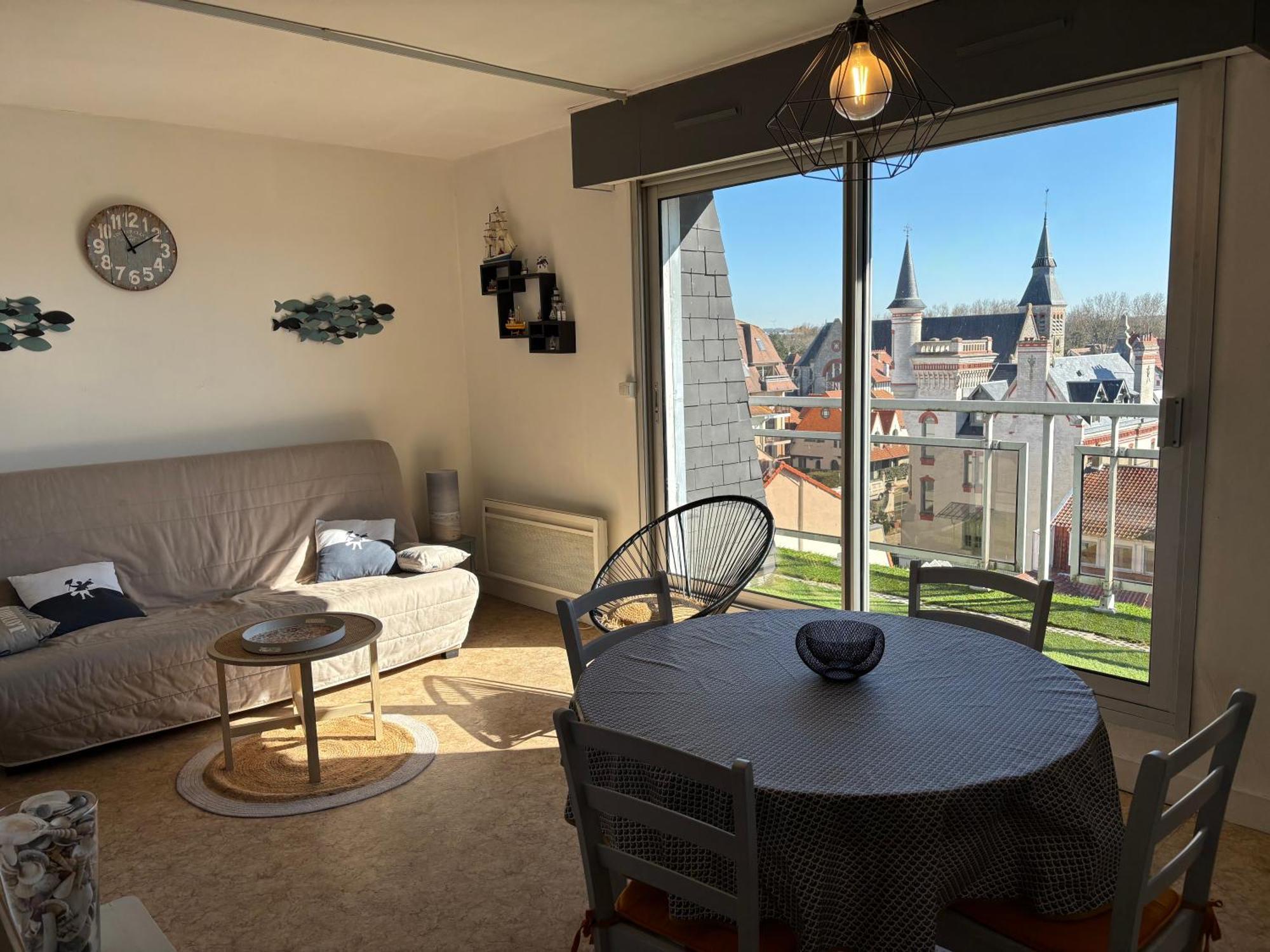 Appartement A Cote Du Marche Couverts
